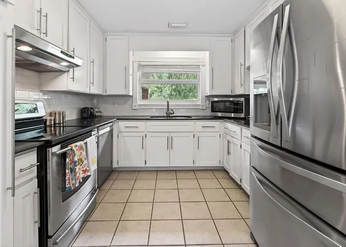 Sprawling 5br Oasis Near Fsu & Trails Ferienhaus