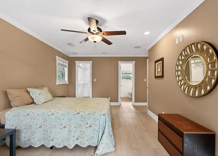 Sprawling 5br Oasis Near Fsu & Trails Ferienhaus