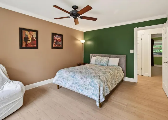 Sprawling 5br Oasis Near Fsu & Trails